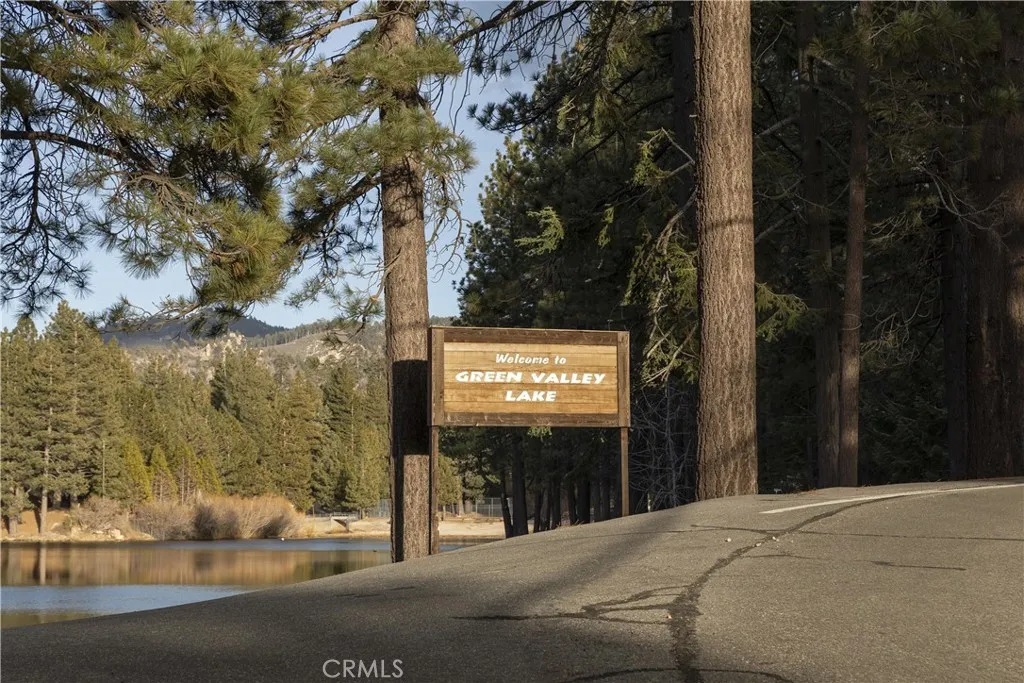32945 Juniper Lane, Green Valley Lake, California 92341 home-pic-30