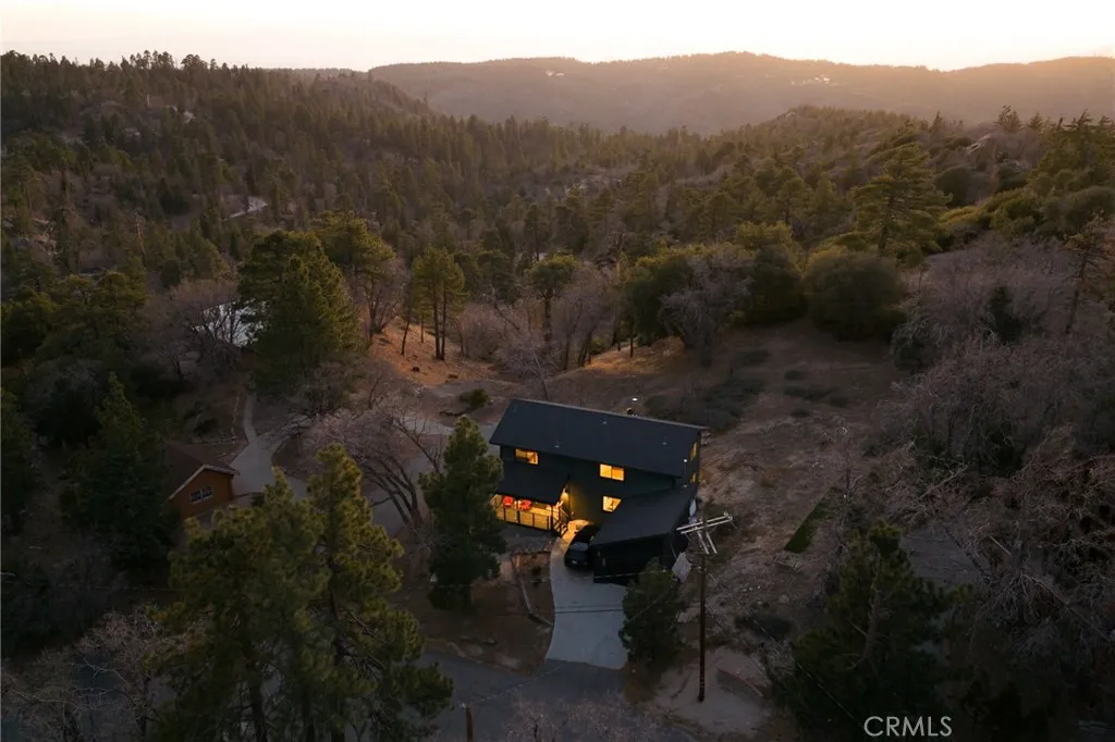 32945 Juniper Lane, Green Valley Lake, California 92341 home-pic-31