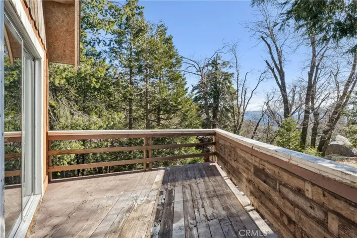 DECKING