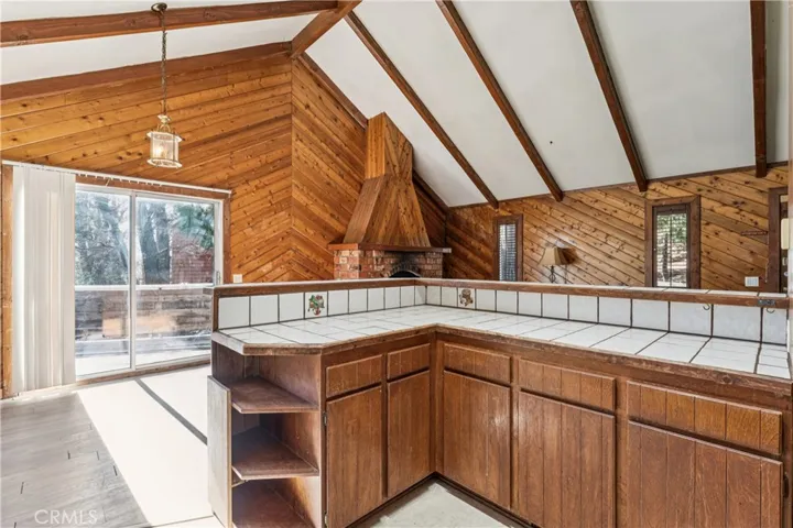 BREAKFAST BAR