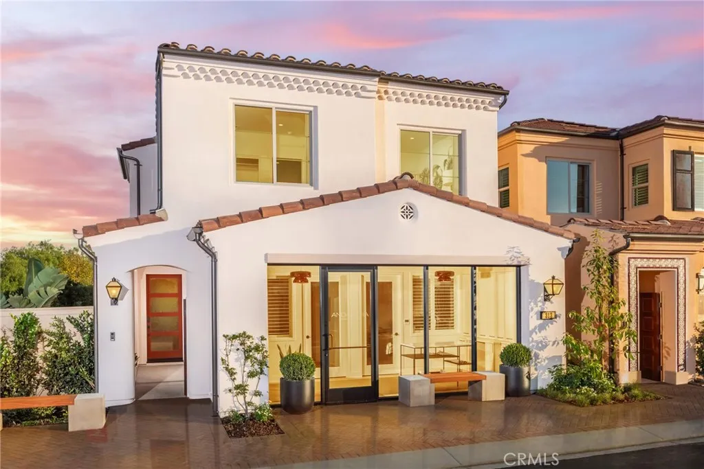 164 Pisano, Irvine, California 92618 home-pic-1