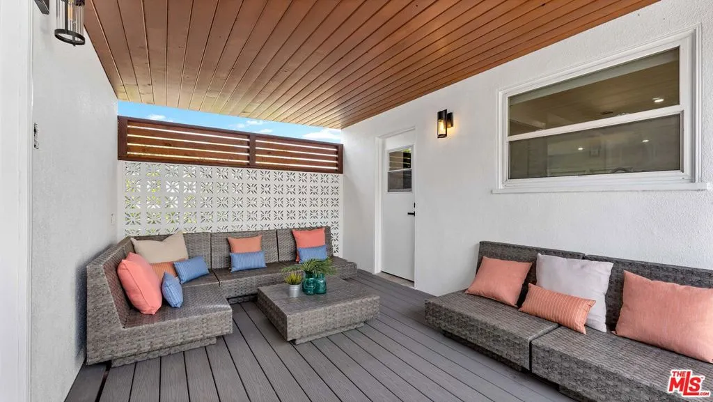 6763 Case Avenue, North Hollywood, California 91606 home-pic-21