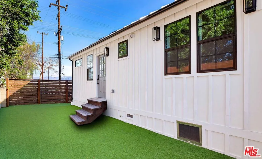 6763 Case Avenue, North Hollywood, California 91606 home-pic-34