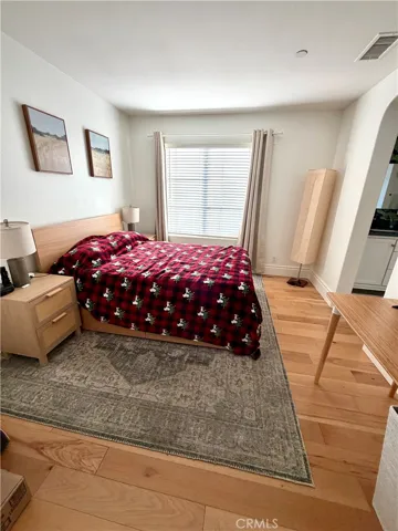 1752 Grand 4, Long Beach, California 90804