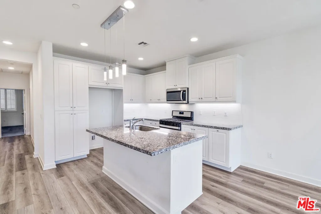 3970 S Oasis Paseo 222, Ontario, California 91761 home-pic-20
