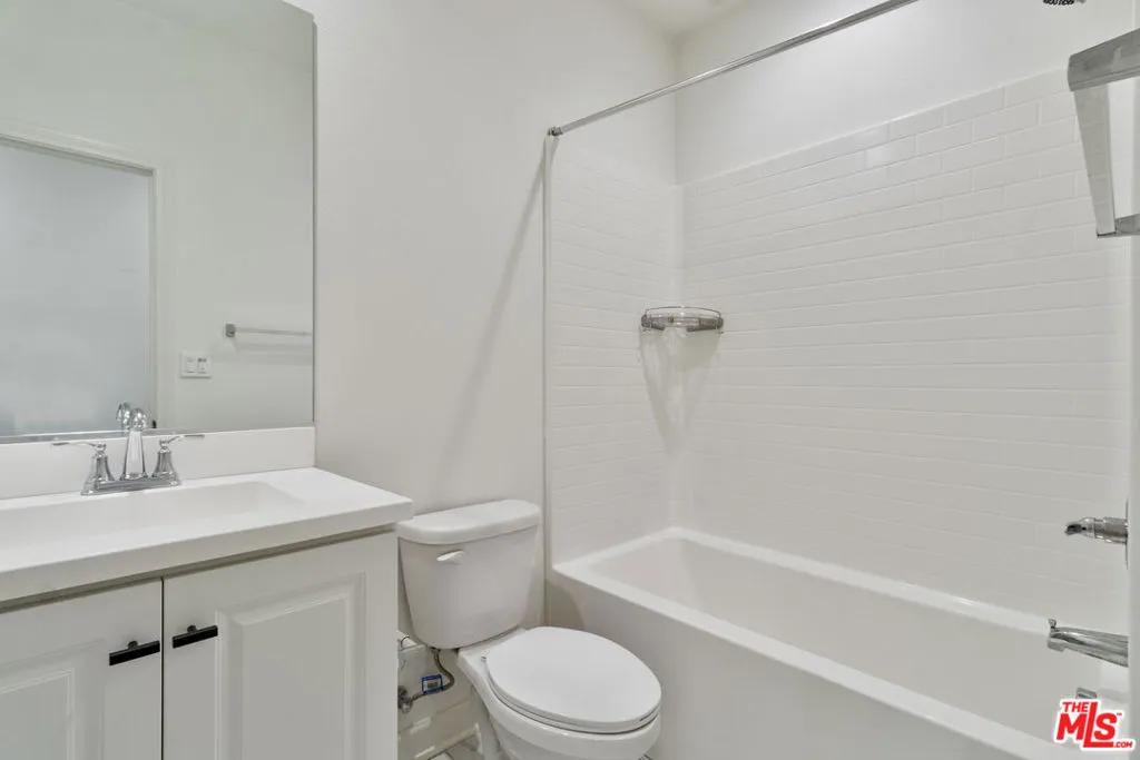3970 S Oasis Paseo 222, Ontario, California 91761 home-pic-25