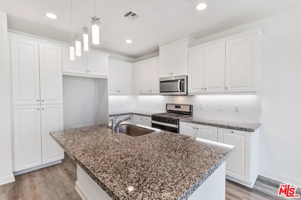 3970 S Oasis Paseo 222, Ontario, California 91761 home-pic-21