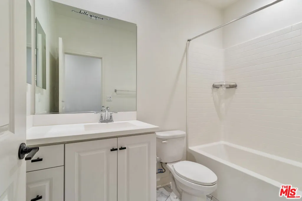 3970 S Oasis Paseo 222, Ontario, California 91761 home-pic-24