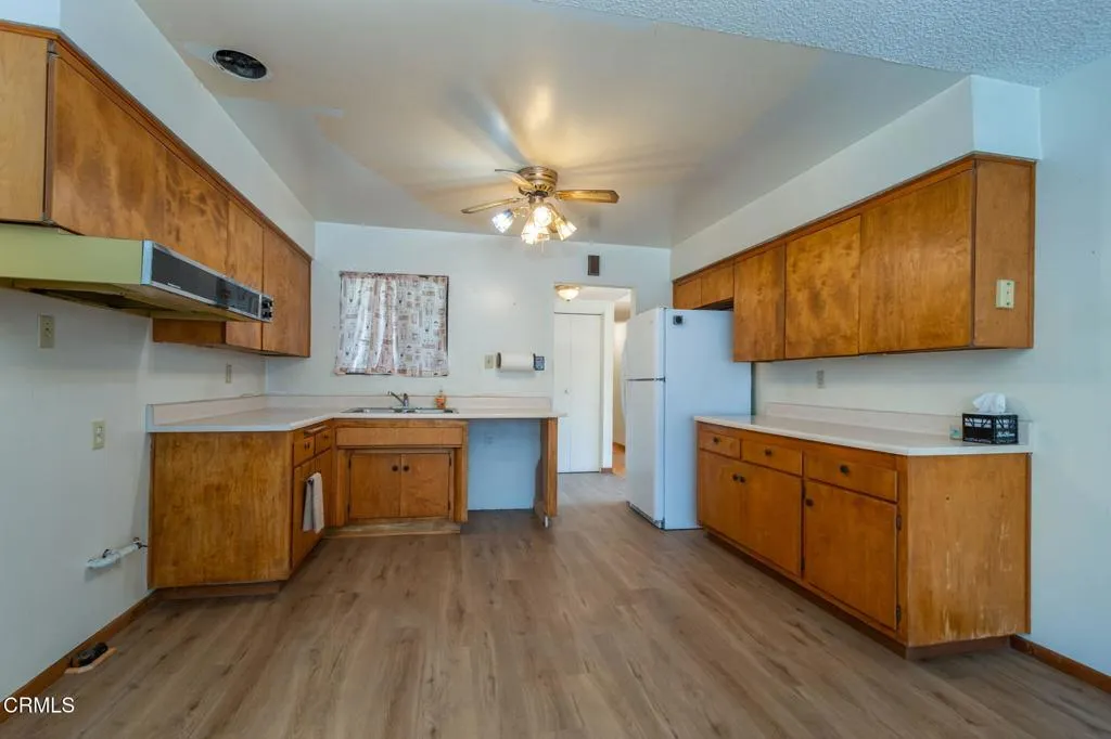 304 Moultrie Place, Santa Paula, California 93060 home-pic-5