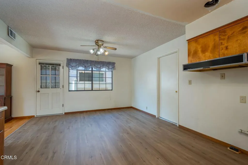 304 Moultrie Place, Santa Paula, California 93060 home-pic-10