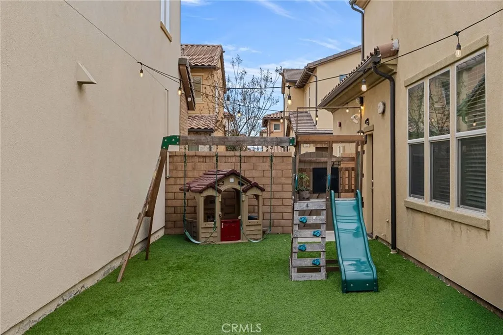 10 Eclipse, Lake Forest, California 92630 home-pic-32