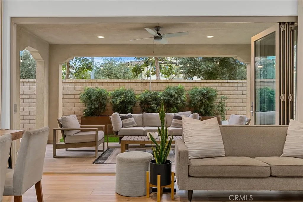 10 Eclipse, Lake Forest, California 92630 home-pic-10