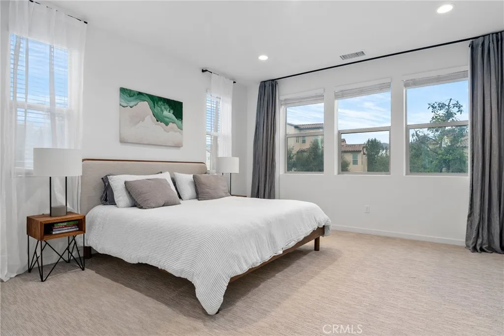 10 Eclipse, Lake Forest, California 92630 home-pic-23
