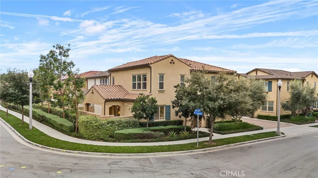 10 Eclipse, Lake Forest, California 92630 home-pic-2