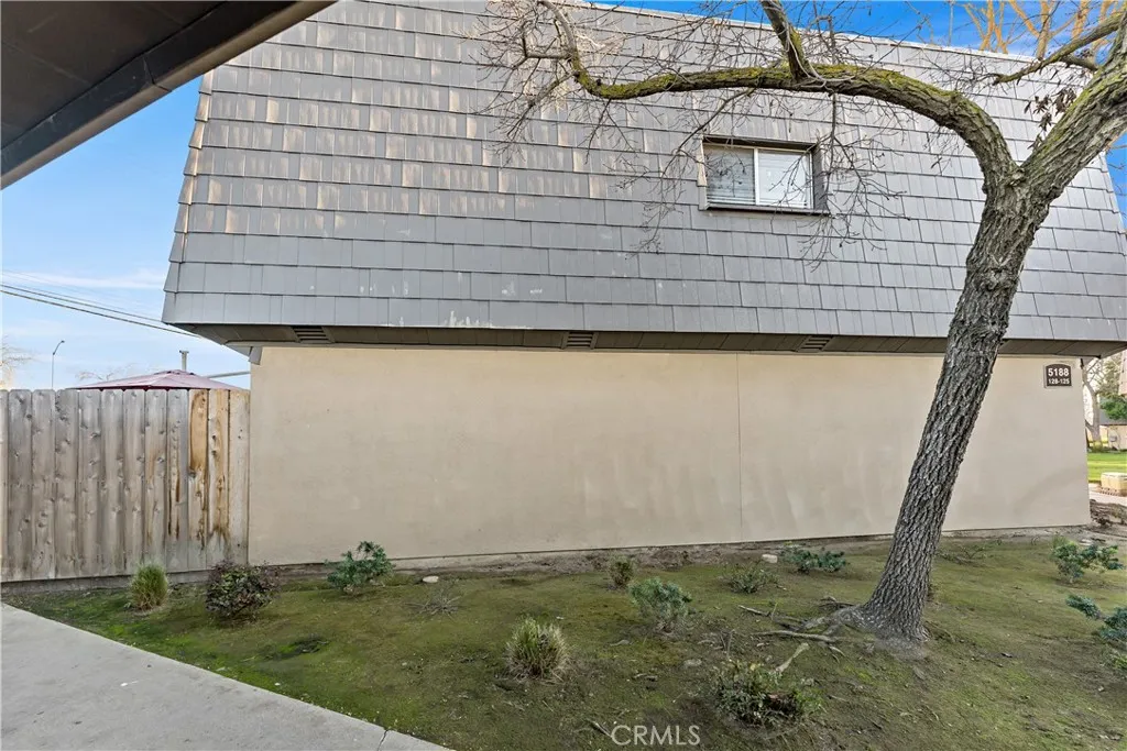 5188 W Ashlan, Fresno, California 93612 home-pic-17