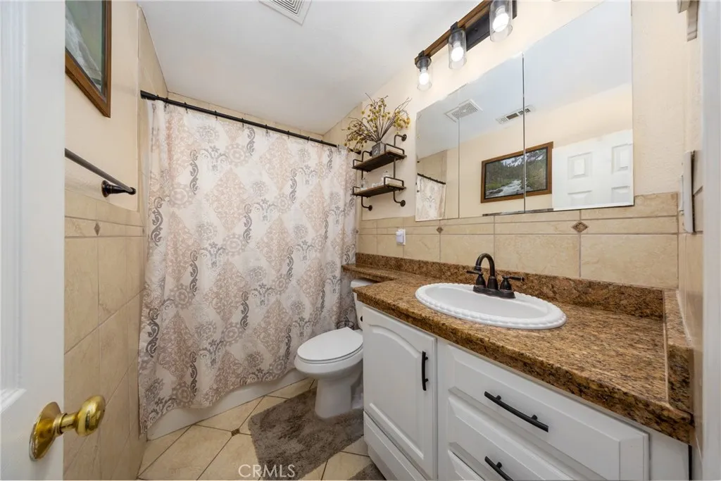 669 W Grovewood, Bloomington, California 92316 home-pic-14