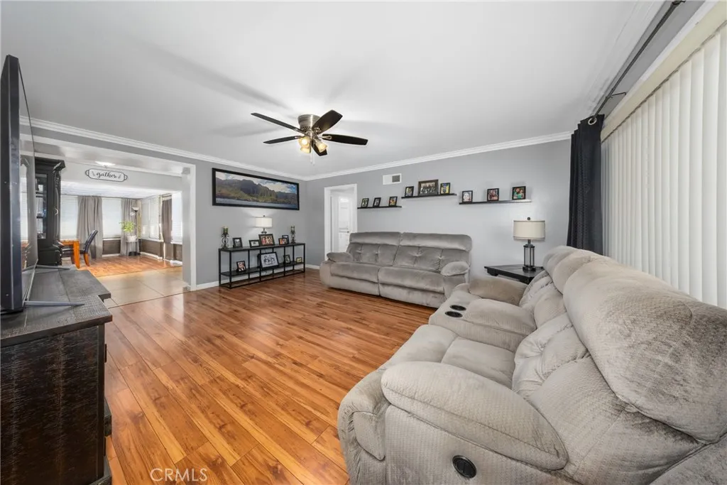 669 W Grovewood, Bloomington, California 92316 home-pic-3
