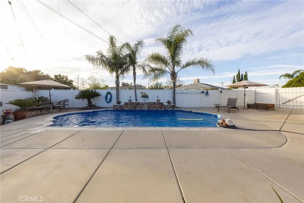 669 W Grovewood, Bloomington, California 92316 home-pic-26