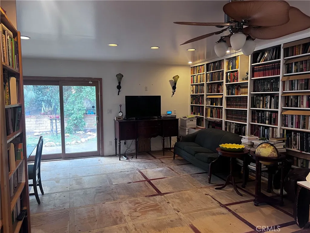 17945 Tulsa Street, Granada Hills, California 91344 home-pic-5