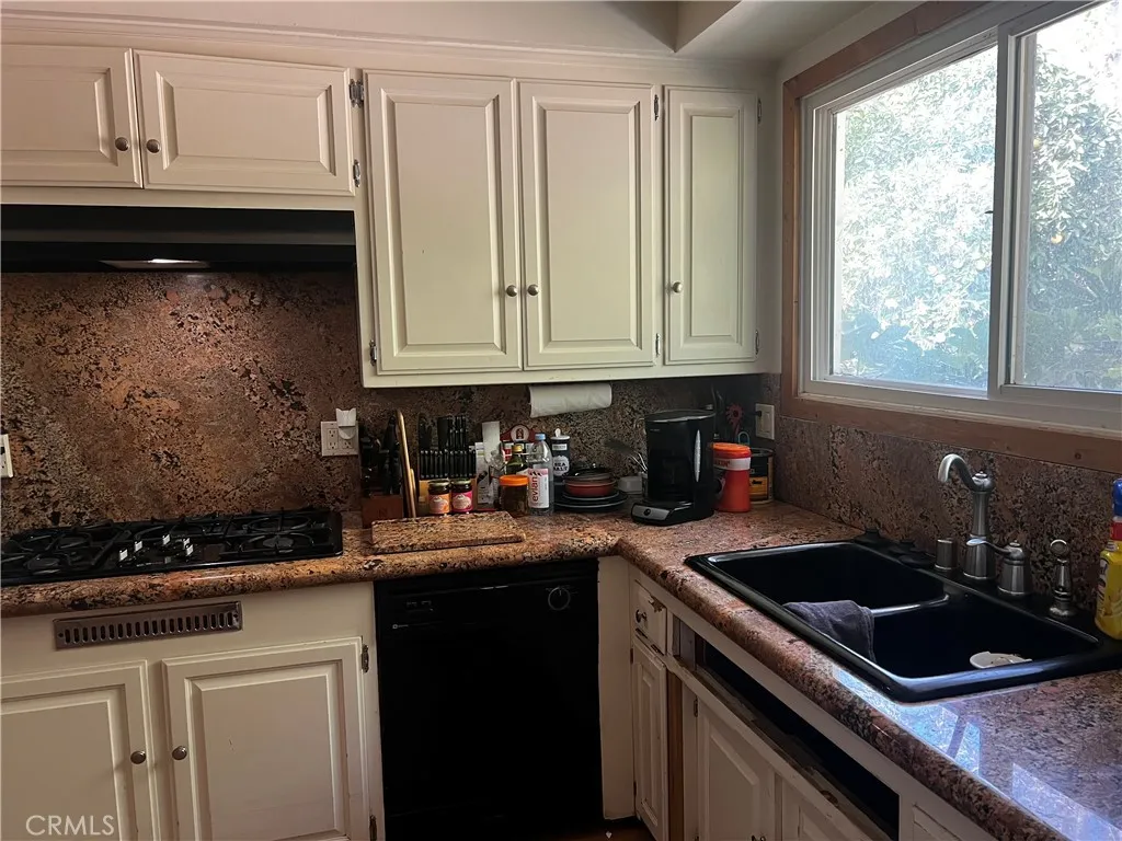 17945 Tulsa Street, Granada Hills, California 91344 home-pic-3
