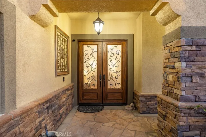 2398 Meadow Glen, La Verne, California 91750