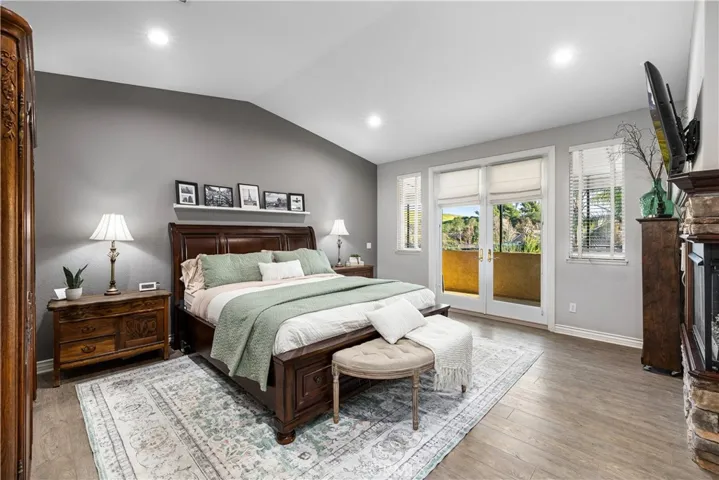 2398 Meadow Glen, La Verne, California 91750