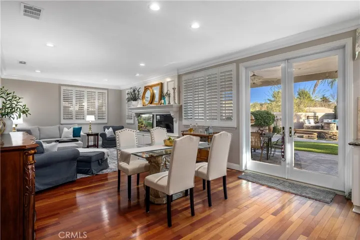 2398 Meadow Glen, La Verne, California 91750
