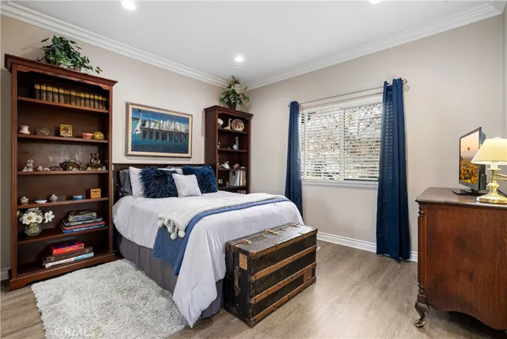 2398 Meadow Glen, La Verne, California 91750