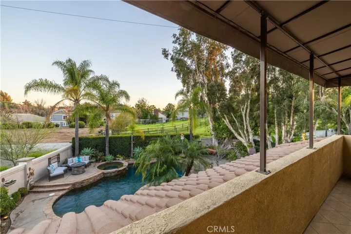 2398 Meadow Glen, La Verne, California 91750