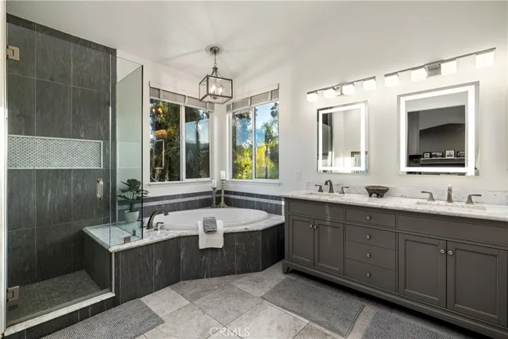 2398 Meadow Glen, La Verne, California 91750