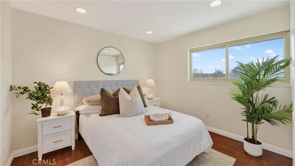 18728 Del Rio Place 2, Cerritos, California 90703 home-pic-13