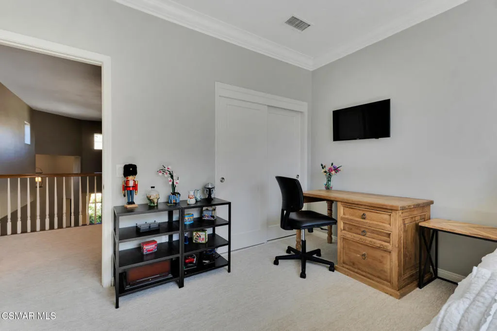 5332 Via Dolores, Newbury Park, California 91320 home-pic-39