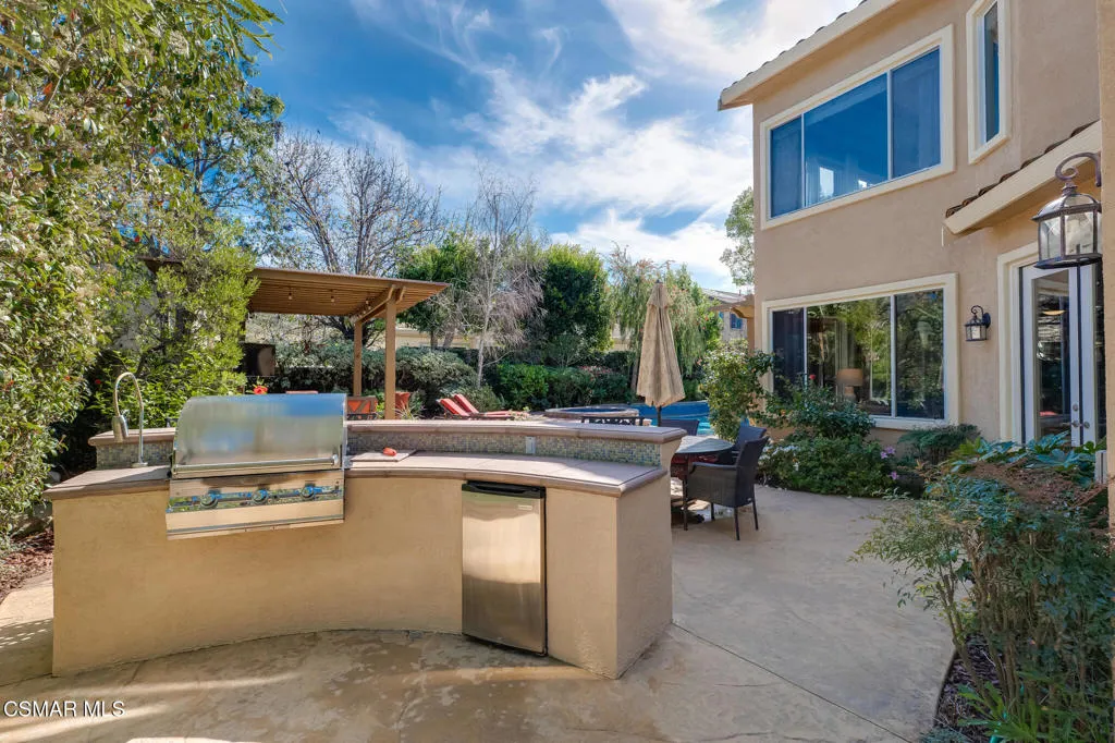 5332 Via Dolores, Newbury Park, California 91320 home-pic-57