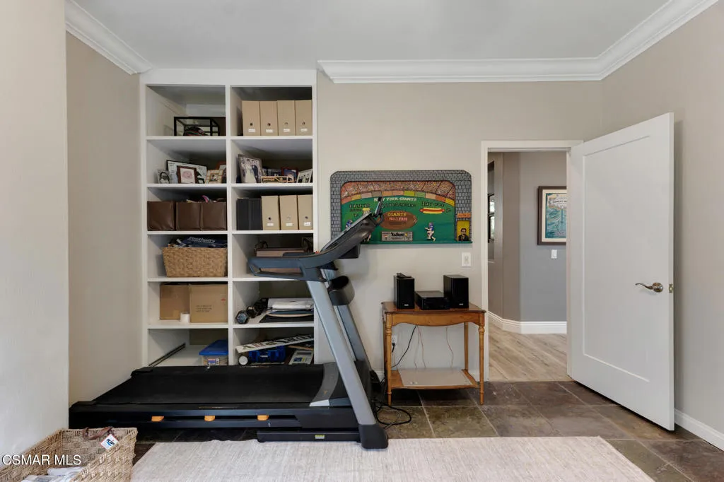 5332 Via Dolores, Newbury Park, California 91320 home-pic-20