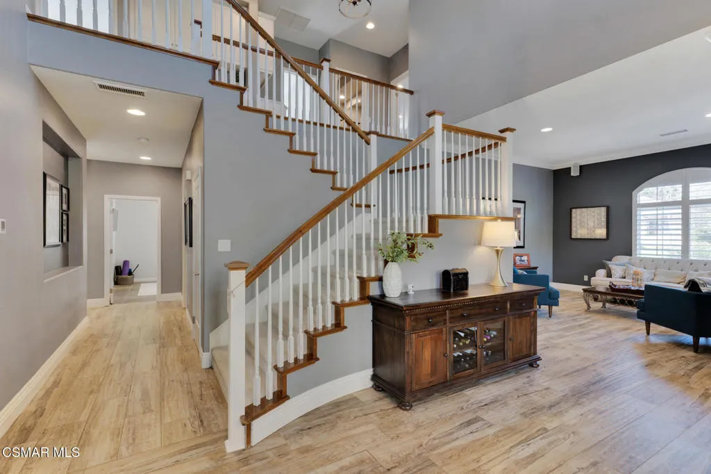 5332 Via Dolores, Newbury Park, California 91320 home-pic-3