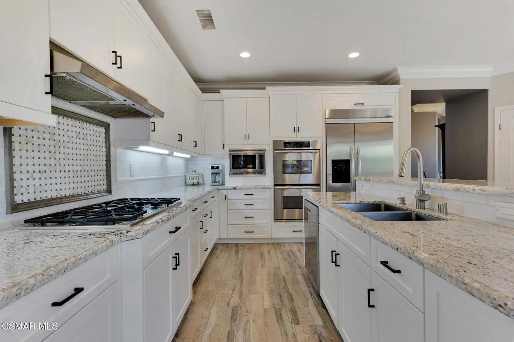 5332 Via Dolores, Newbury Park, California 91320 home-pic-12