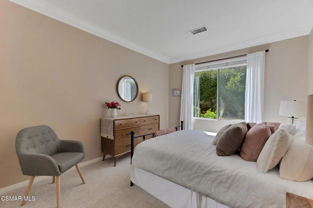 5332 Via Dolores, Newbury Park, California 91320 home-pic-22