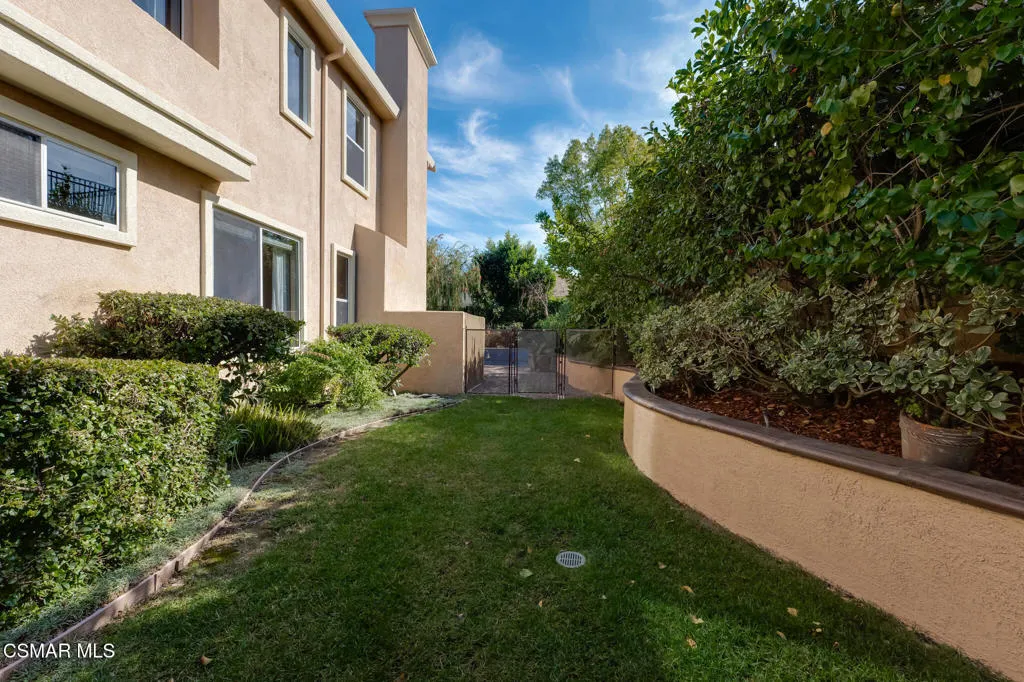 5332 Via Dolores, Newbury Park, California 91320 home-pic-59