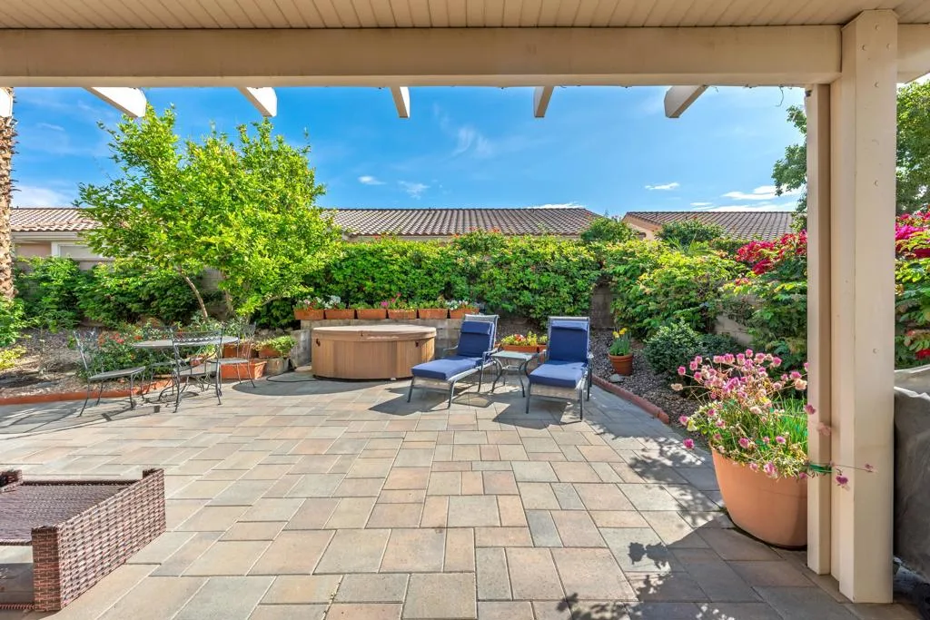 37366 Medjool Avenue, Palm Desert, California 92211 home-pic-4