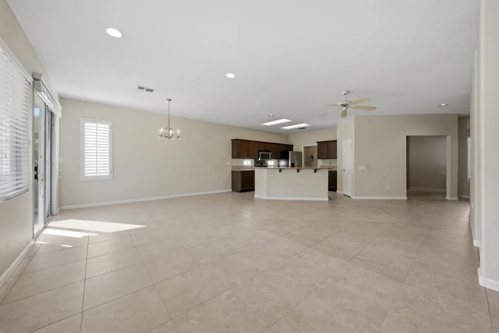 37366 Medjool Avenue, Palm Desert, California 92211 home-pic-12