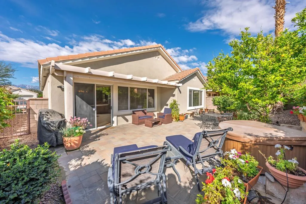 37366 Medjool Avenue, Palm Desert, California 92211 home-pic-3