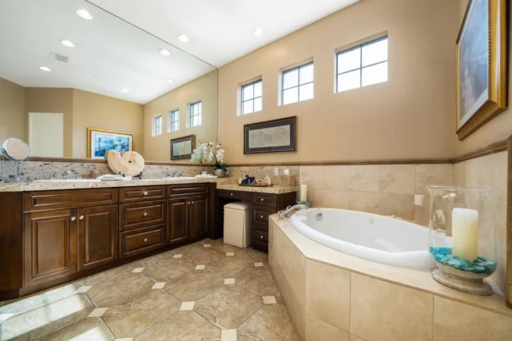 49-web-or-mls-JBHacienda_OPMG_0226_049