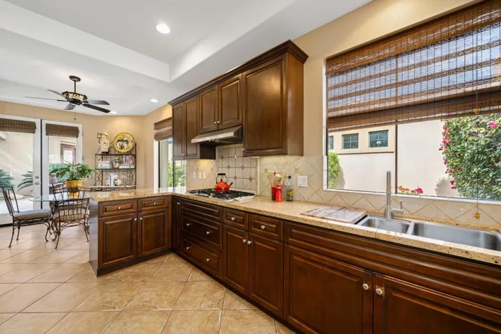 33-web-or-mls-JBHacienda_OPMG_0226_033