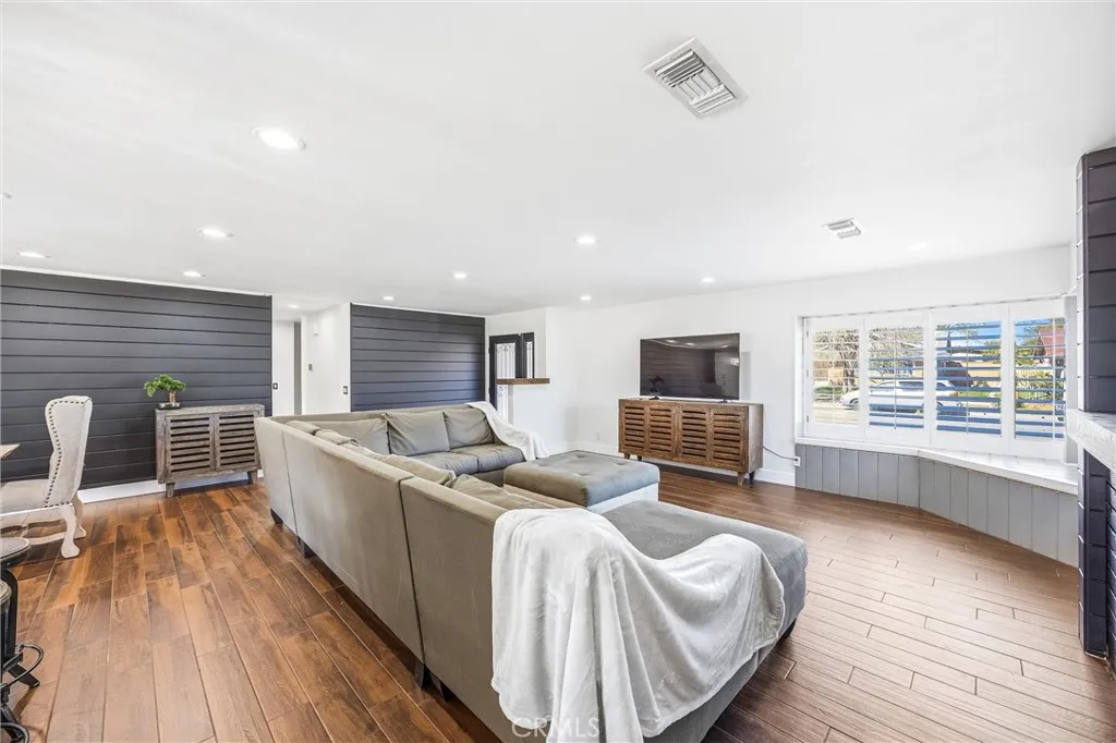 11628 Range View, Jurupa Valley, California 91752 home-pic-8