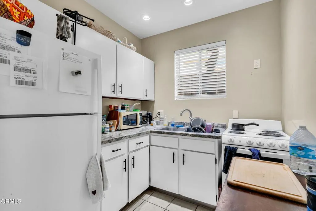 6779 Ojai Avenue, Ventura, California 93001 home-pic-60