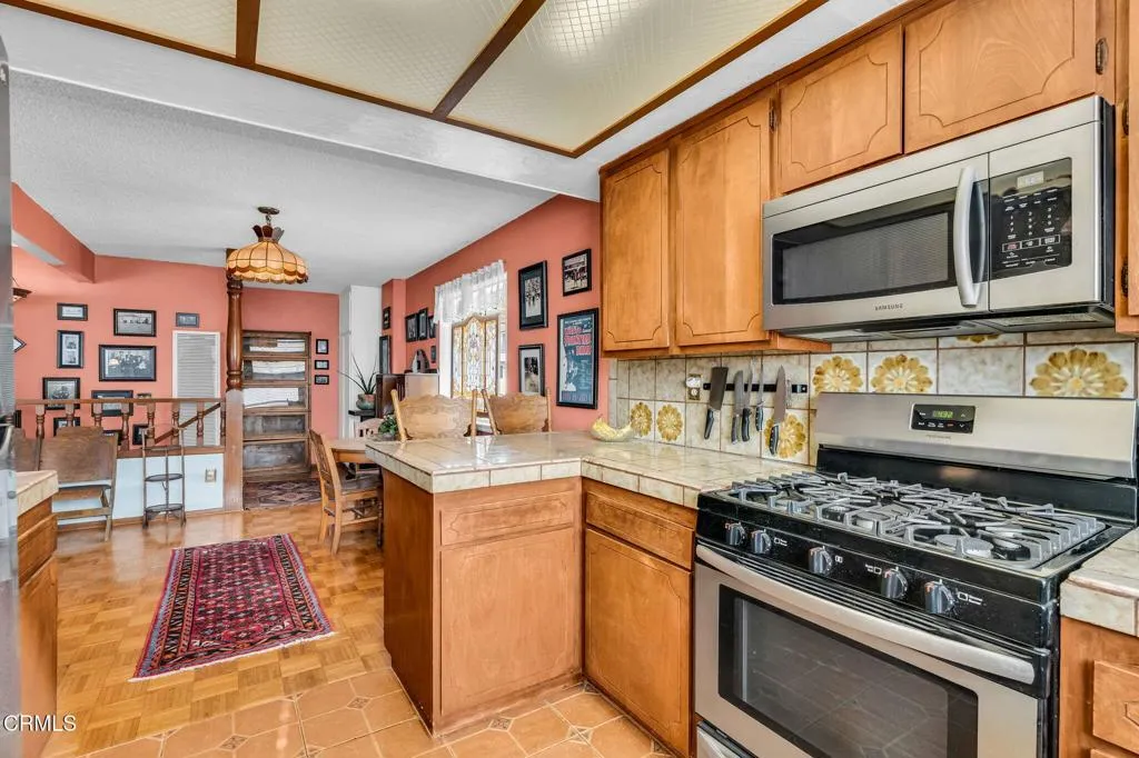 6779 Ojai Avenue, Ventura, California 93001 home-pic-40