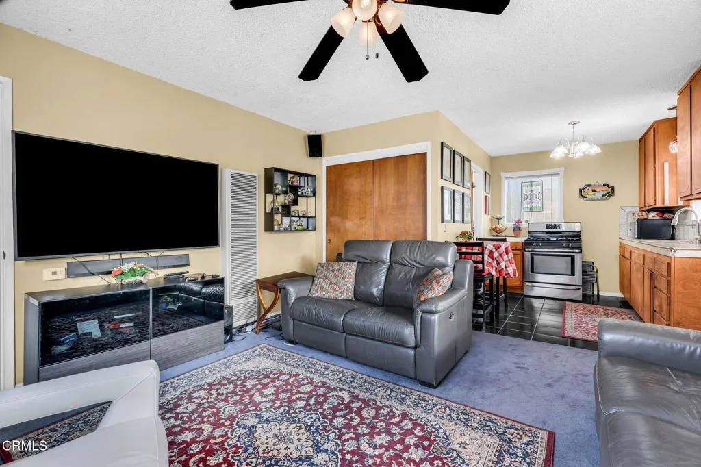 6779 Ojai Avenue, Ventura, California 93001 home-pic-11