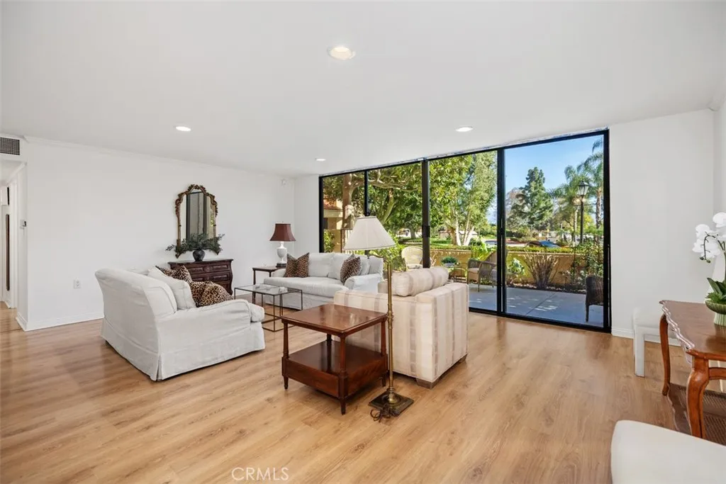 24055 Paseo Del Lago 152, Laguna Woods, California 92637 home-pic-8