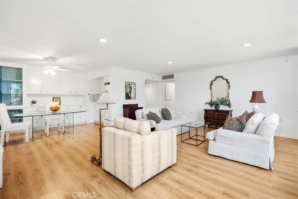 24055 Paseo Del Lago 152, Laguna Woods, California 92637 home-pic-9