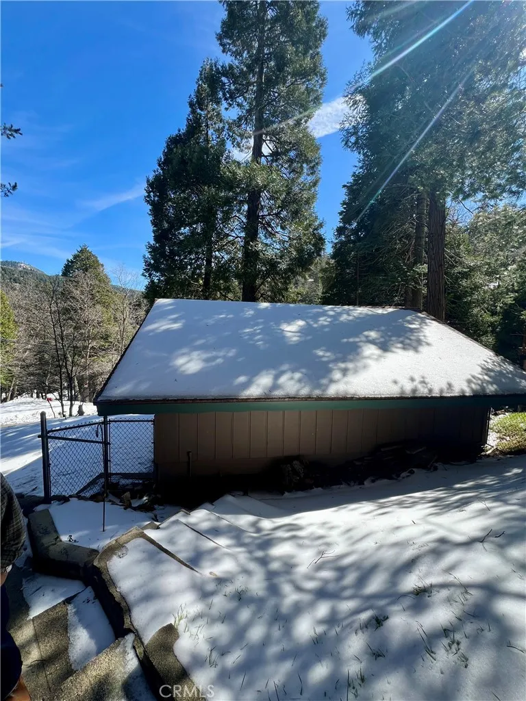 855 Bergschrund Drive, Crestline, California 92325 home-pic-59